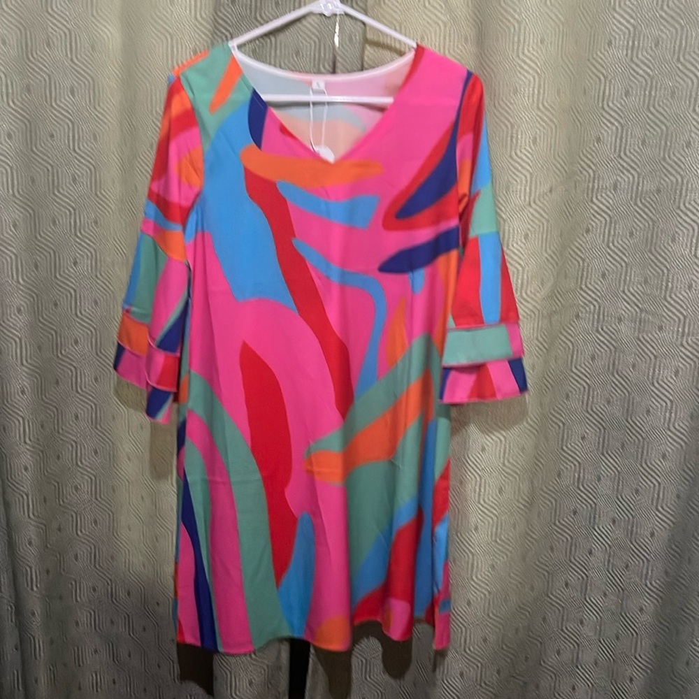 Shift Dress with Flair Sleeves small